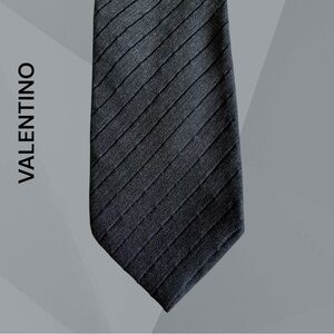 🇺🇸Valentino Oliver Black Gray Silk Wool Tie with Diagonal Stripes